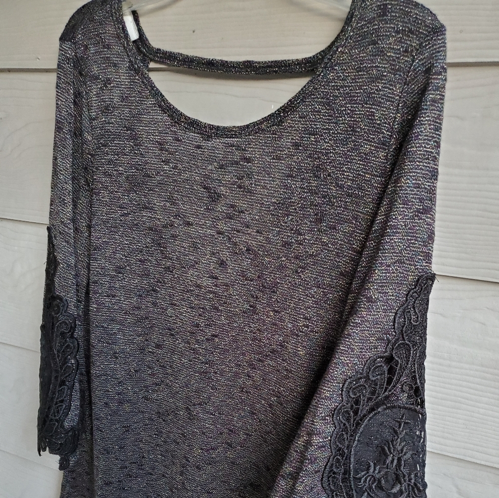 Buckle 3/4 Lace-sleeve Scoop Neck V-back Shimmery Rainbow Metallic Thread Tunic - Picture 13 of 16